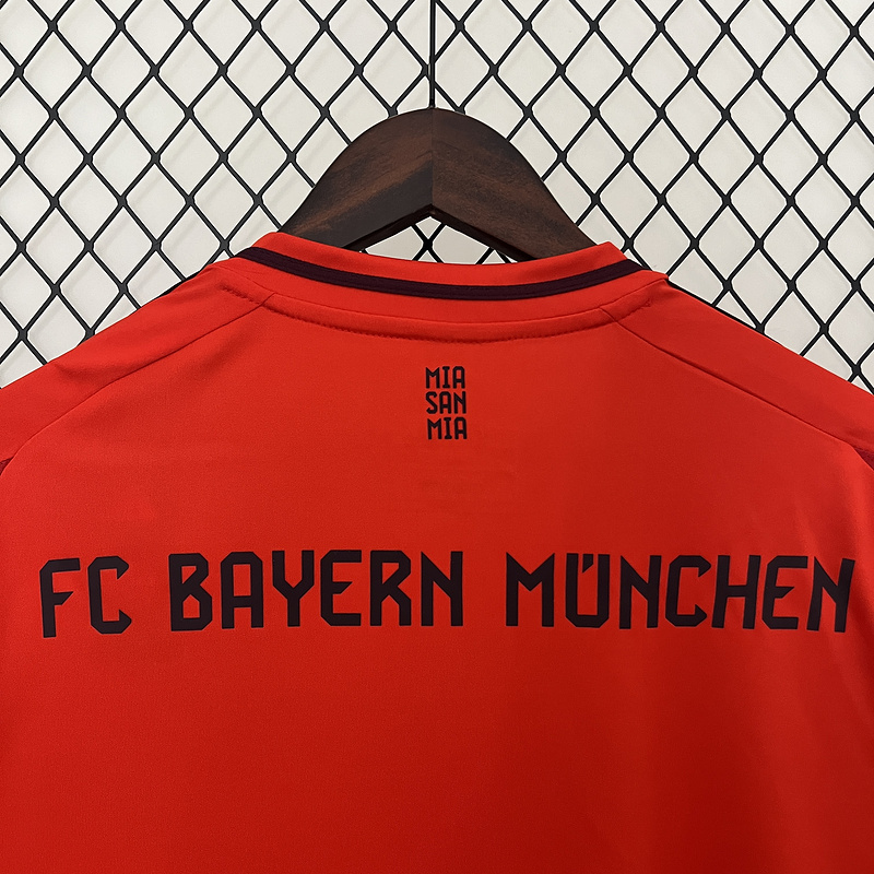 Bayern Monaco 2024-25 in casa S-4XL