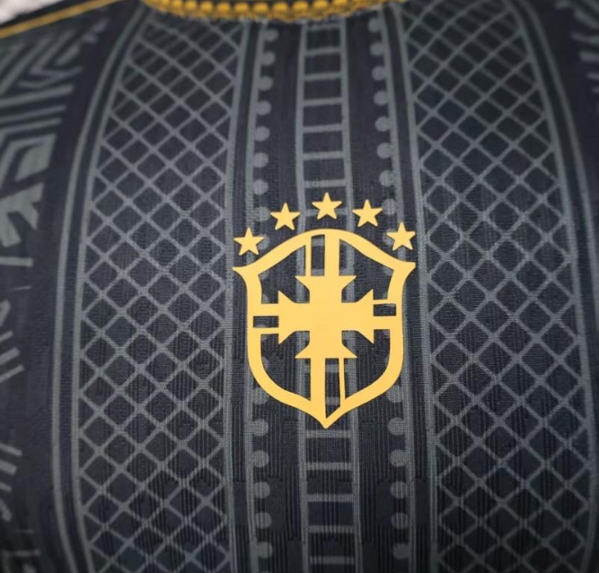 2026 Brasile Nero con fantasia geometrica tribale Dorata da Giocatore S-2XL